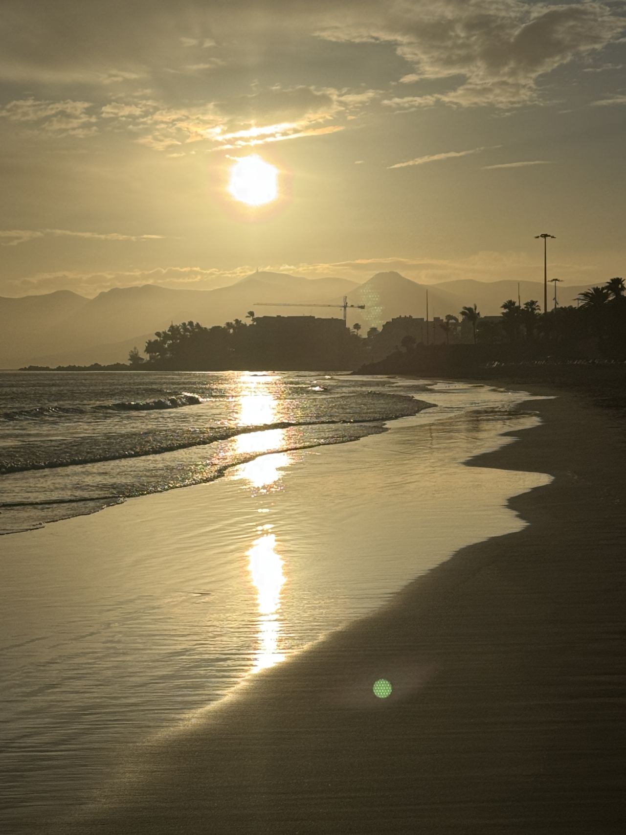 Sonnenuntergang über dem Meer bei Puerto del Carmen